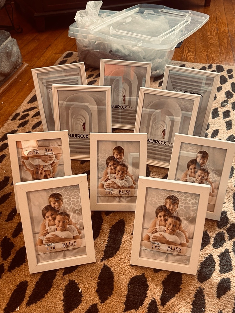 Bliss White Photo Frame Set - 5 4x6 Frames & 5 5x7 frames total of 10